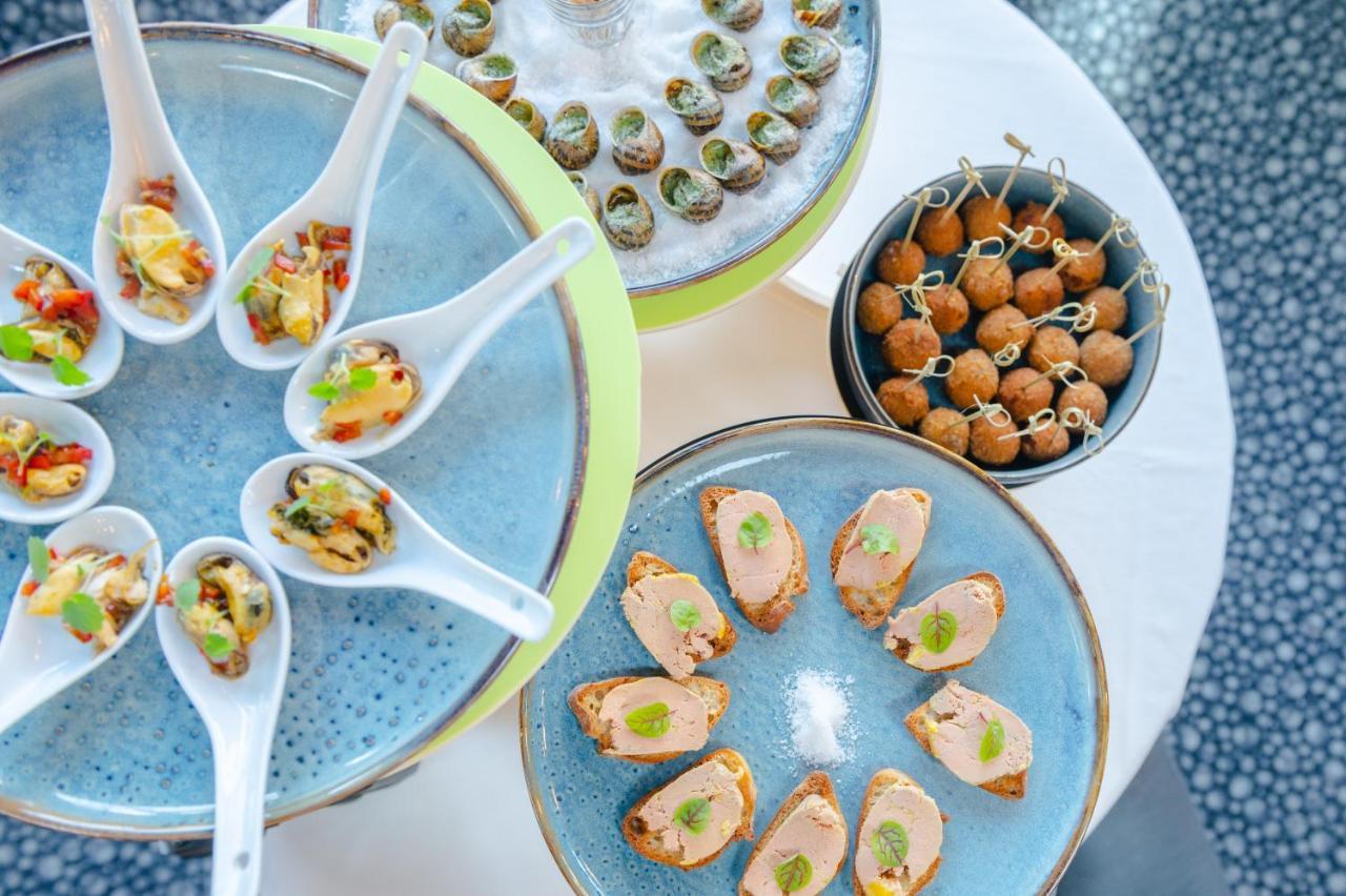 Logis Hotel Restaurant L'Essille Bassac 外观 照片