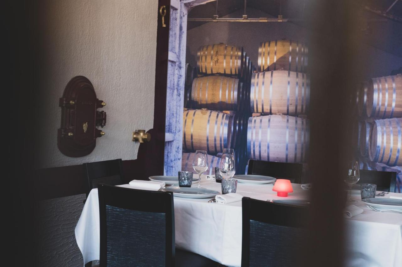 Logis Hotel Restaurant L'Essille Bassac 外观 照片