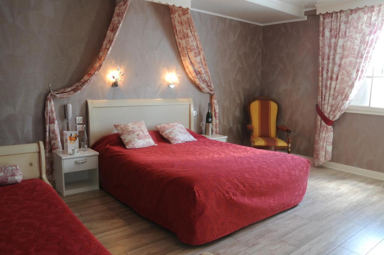 Logis Hotel Restaurant L'Essille Bassac 外观 照片